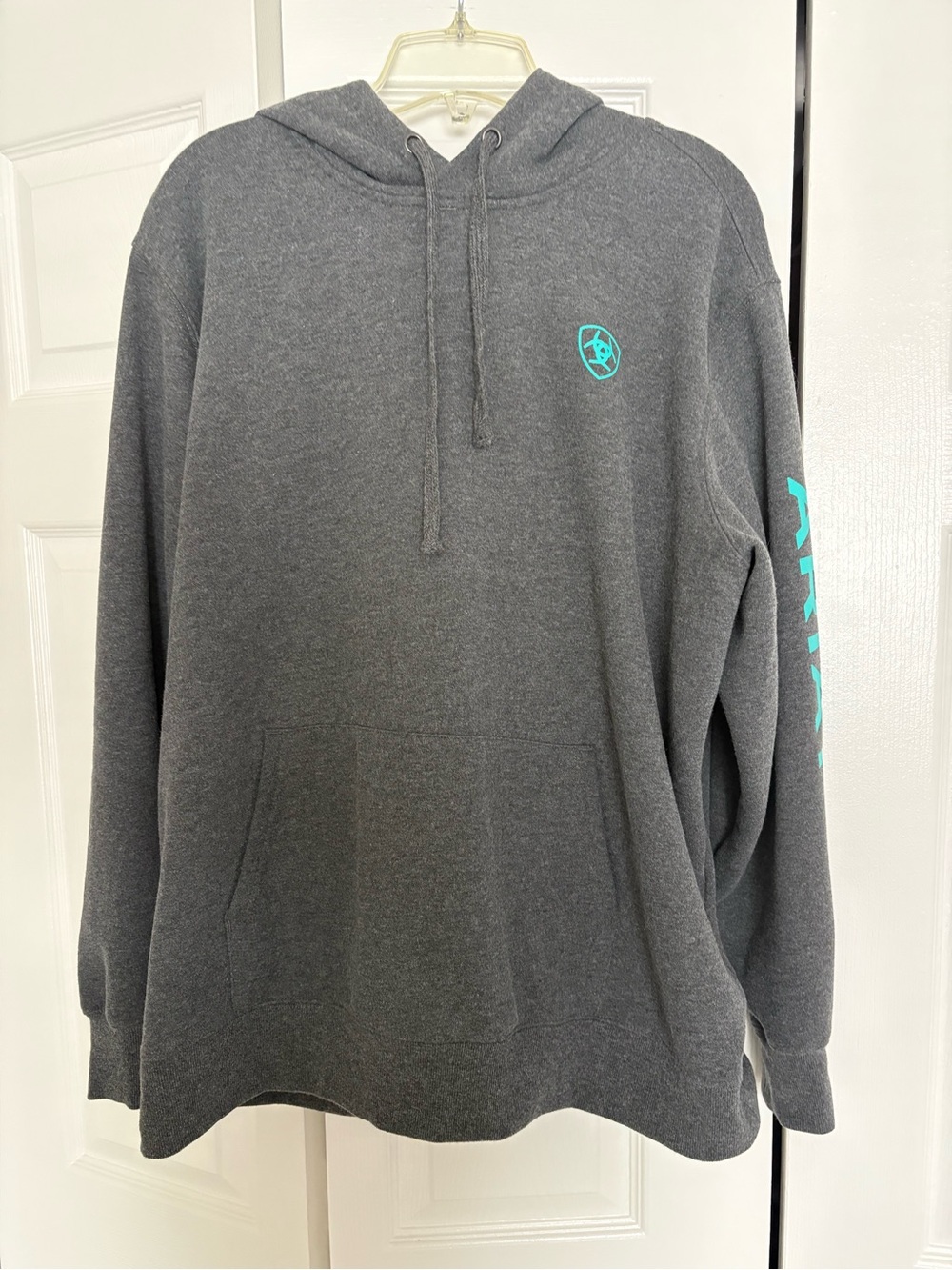 Ariat hooded sweatshirt